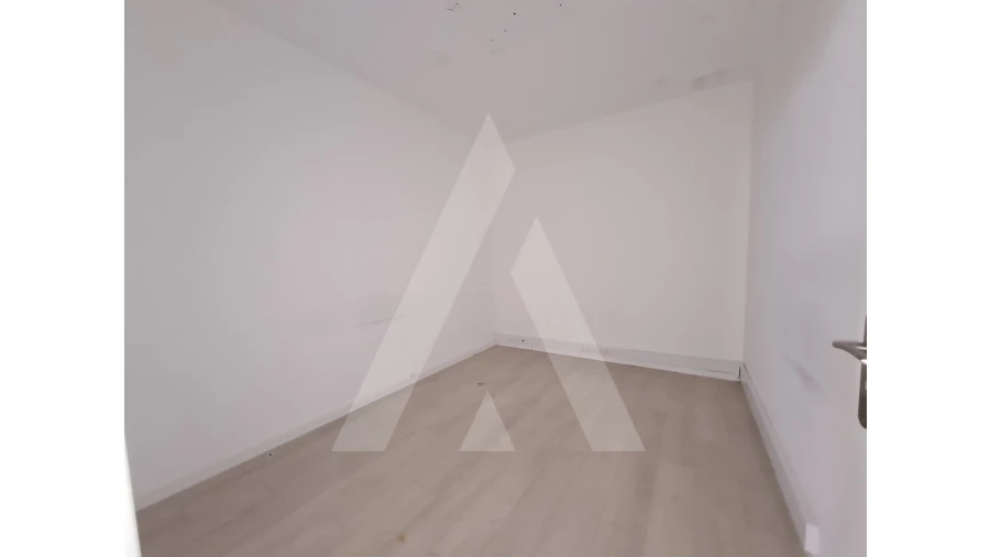 Loja para Venda em Aradas Foto 7