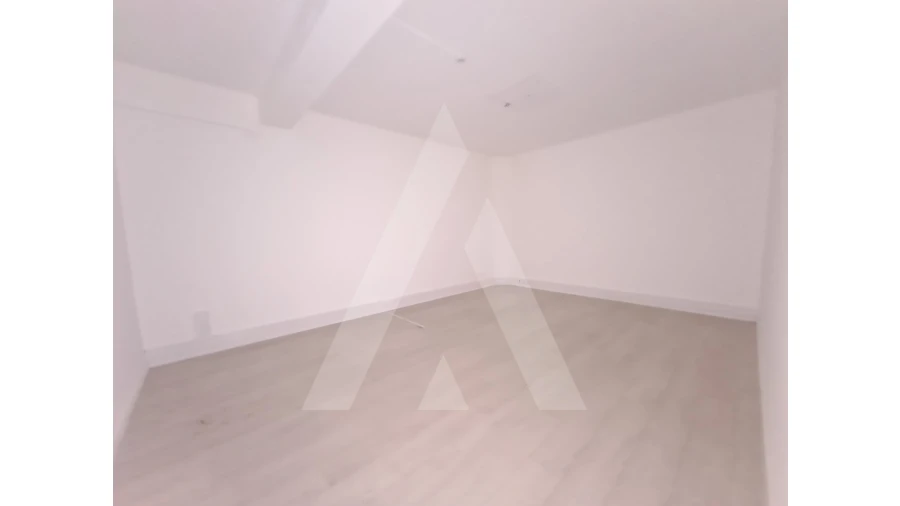 Loja para Venda em Aradas Foto 8