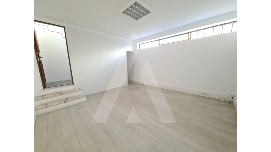 Loja para Venda em Aradas Foto 11