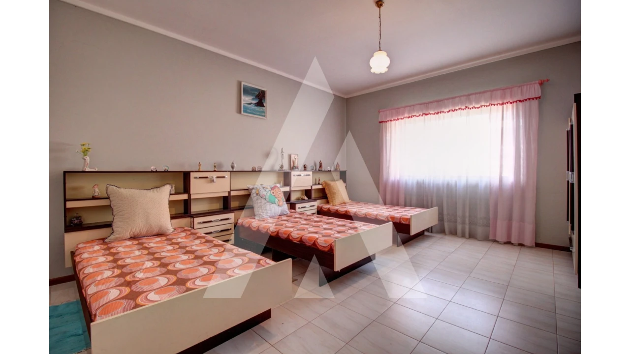 Moradia T6 para Venda em Fermentelos Foto 25