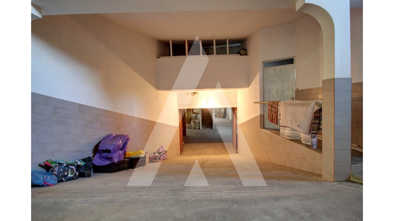 Moradia T6 para Venda em Fermentelos Foto 50