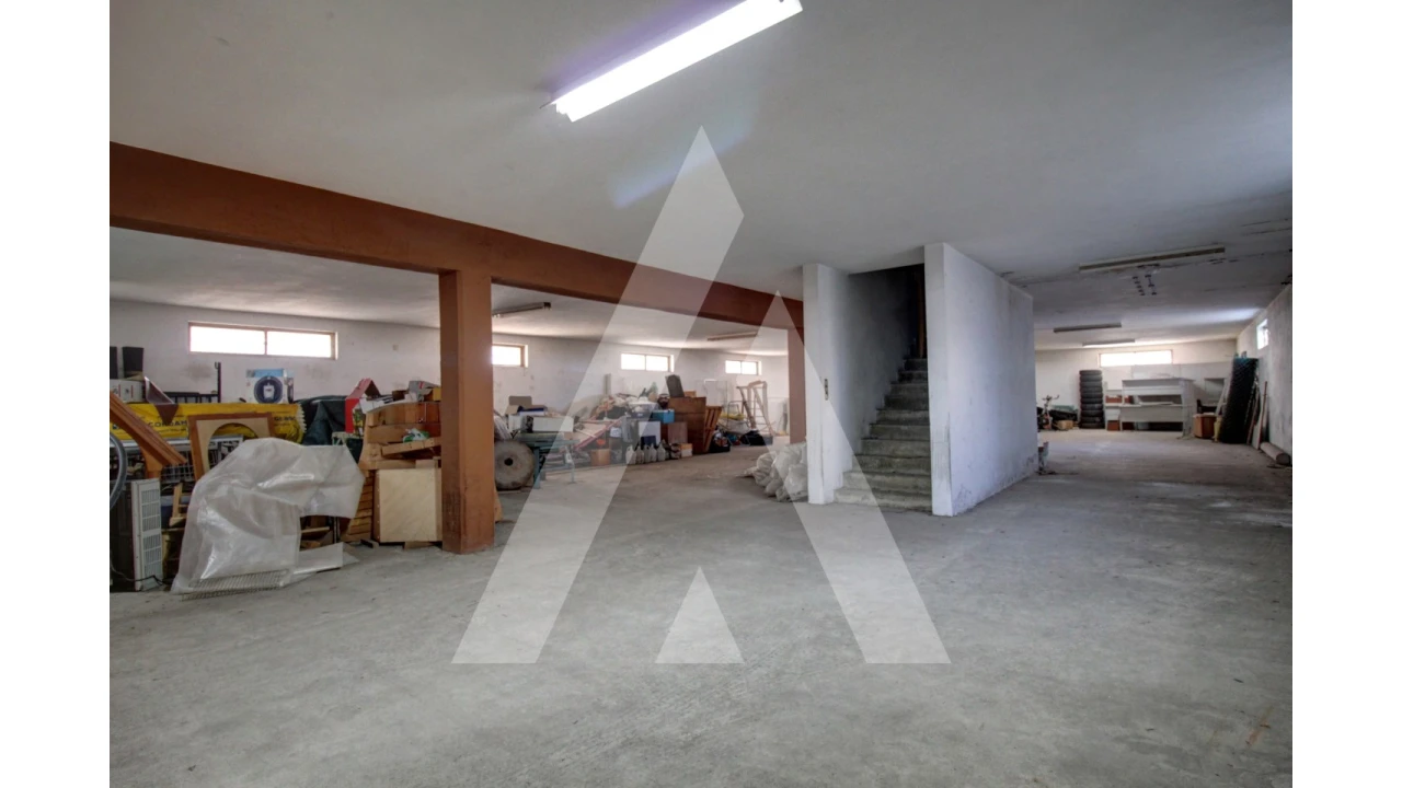 Moradia T6 para Venda em Fermentelos Foto 53