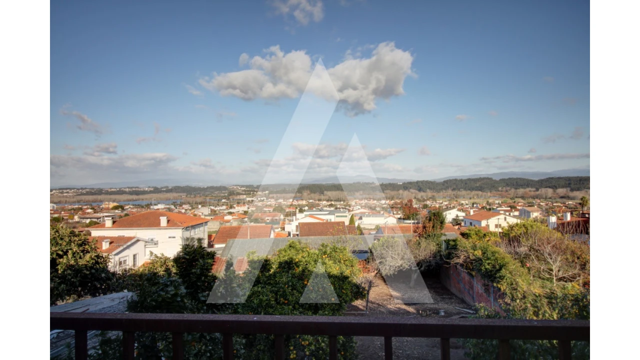 Moradia T6 para Venda em Fermentelos Foto 63