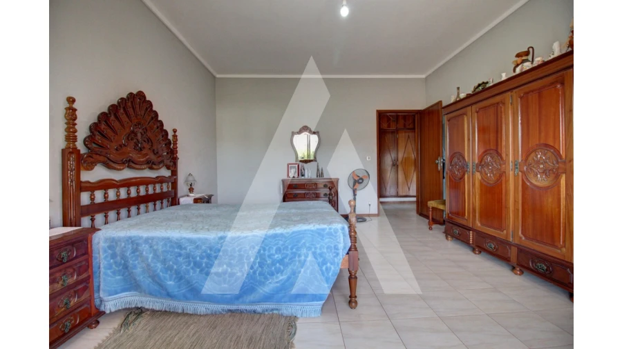 Moradia T6 para Venda em Fermentelos Foto 18