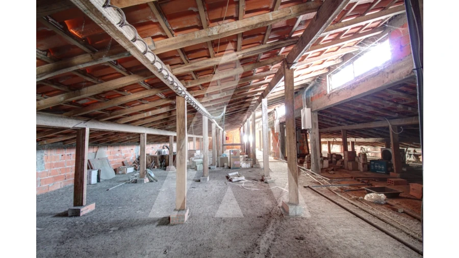 Moradia T6 para Venda em Fermentelos Foto 34