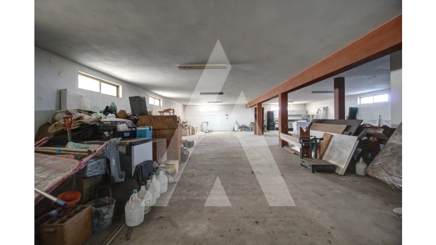 Moradia T6 para Venda em Fermentelos Foto 54