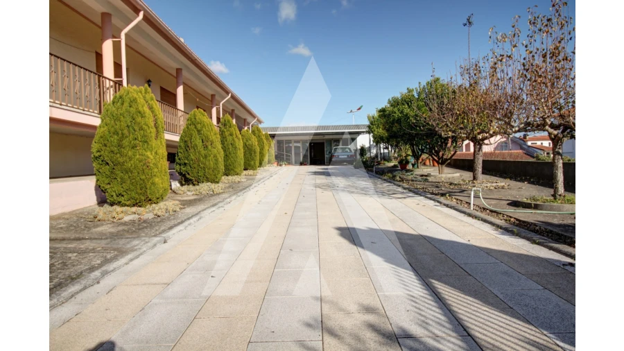 Moradia T6 para Venda em Fermentelos Foto 66