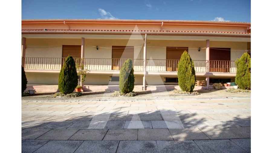 Moradia T6 para Venda em Fermentelos Foto 65