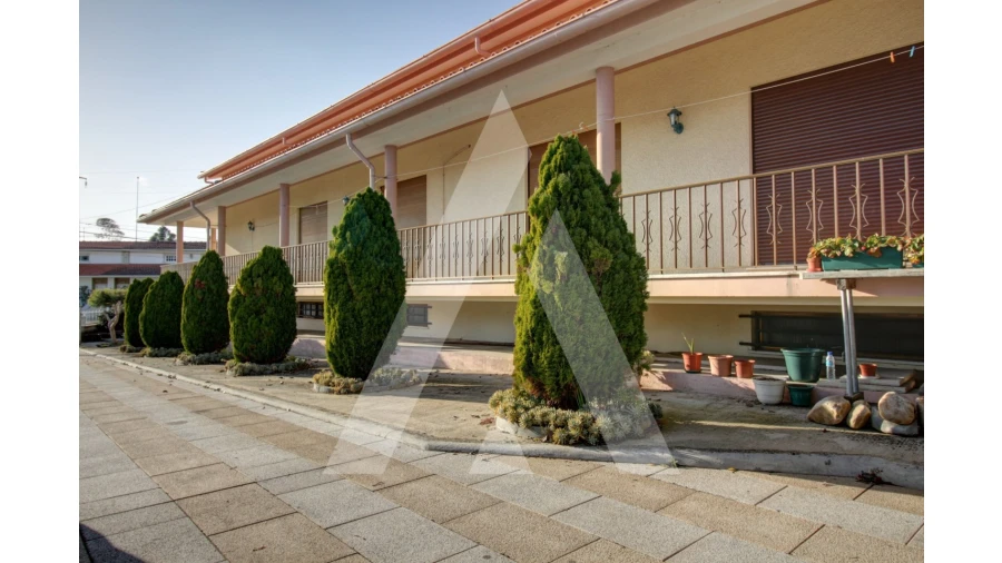 Moradia T6 para Venda em Fermentelos Foto 67