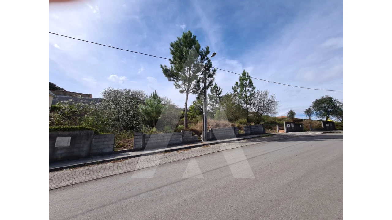 Terreno para Venda em Alquerubim Foto 1