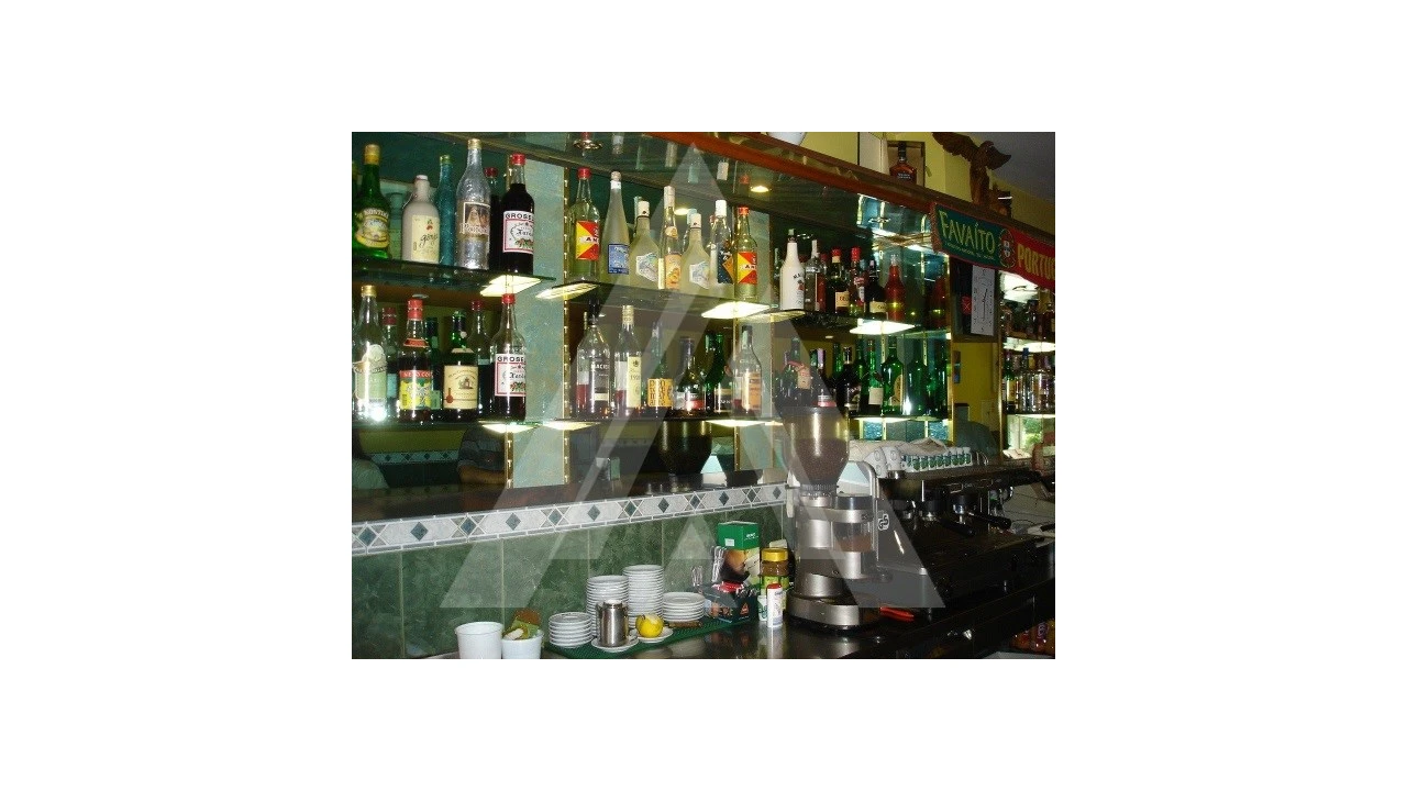 Negócio para Venda em Aguada de Cima Foto 3