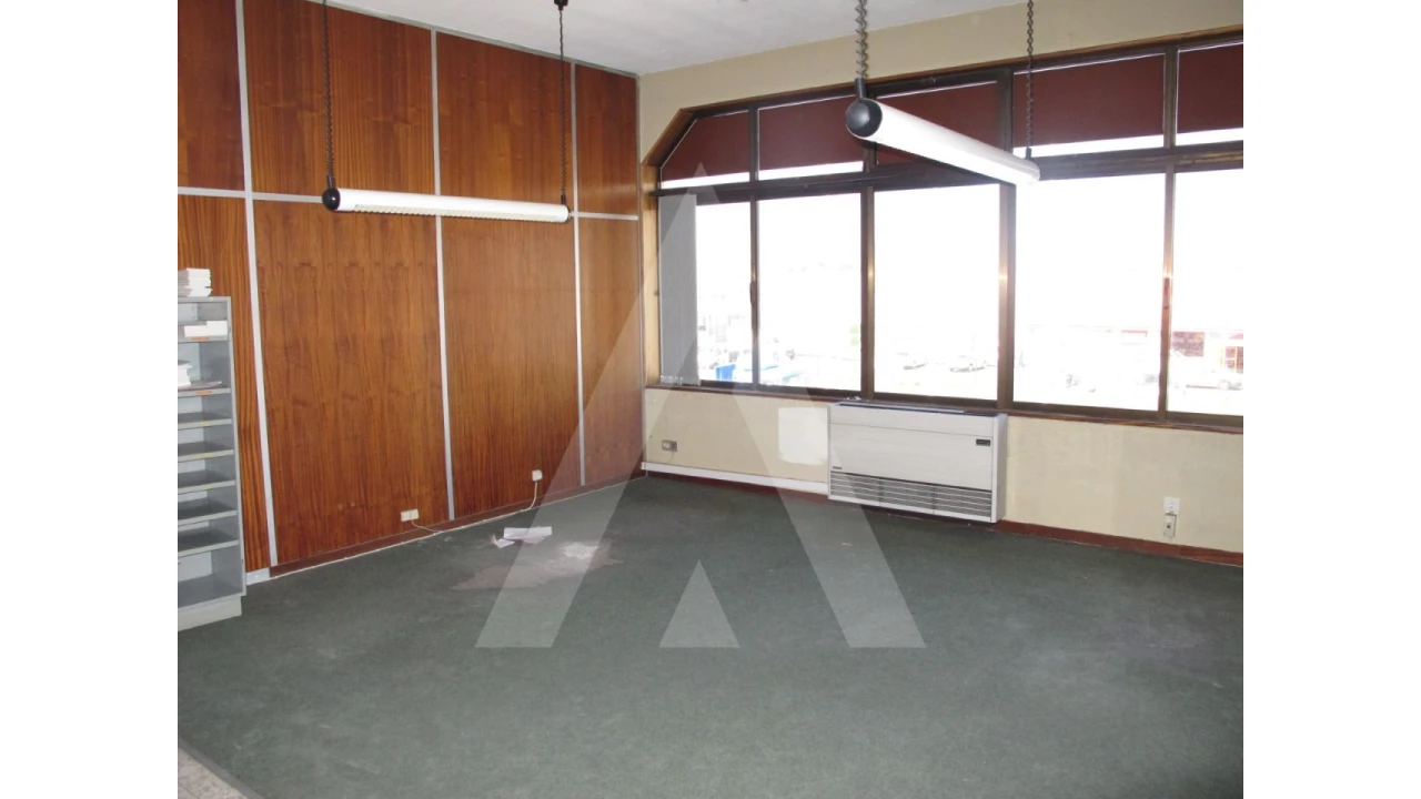 Escritório para Arrendamento em Esgueira Foto 4