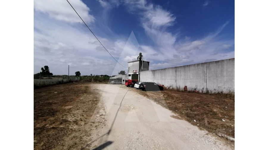 Armazém para Venda em Vilarinho do Bairro Foto 5