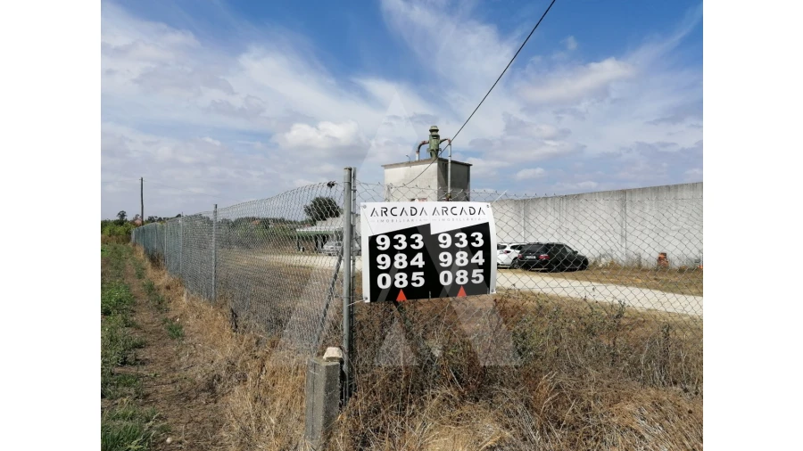 Armazém para Venda em Vilarinho do Bairro Foto 3