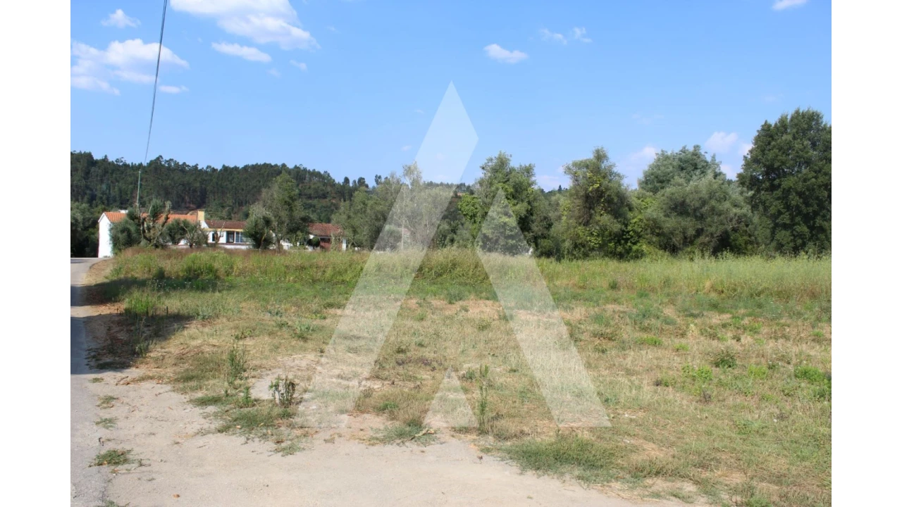 Terreno para Venda em Lousã e Vilarinho Foto 4