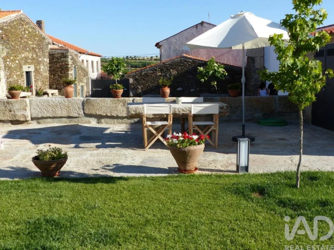 Moradia T9 para Venda em Figueira de Castelo Rodrigo Foto 7