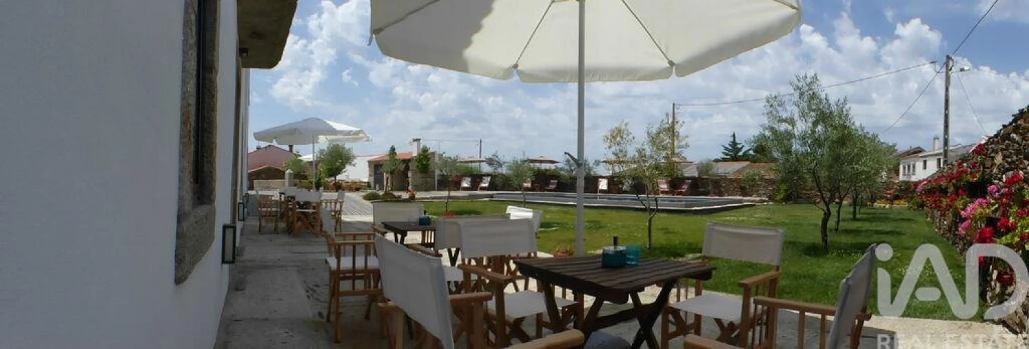 Moradia T9 para Venda em Figueira de Castelo Rodrigo Foto 11