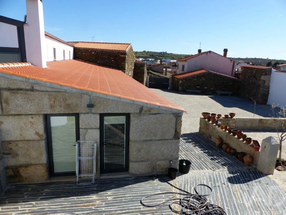 Moradia T9 para Venda em Figueira de Castelo Rodrigo Foto 8