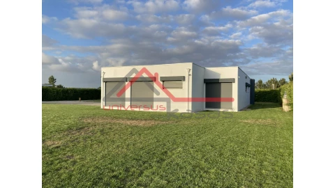Moradia T3 para Venda em Fernao Ferro