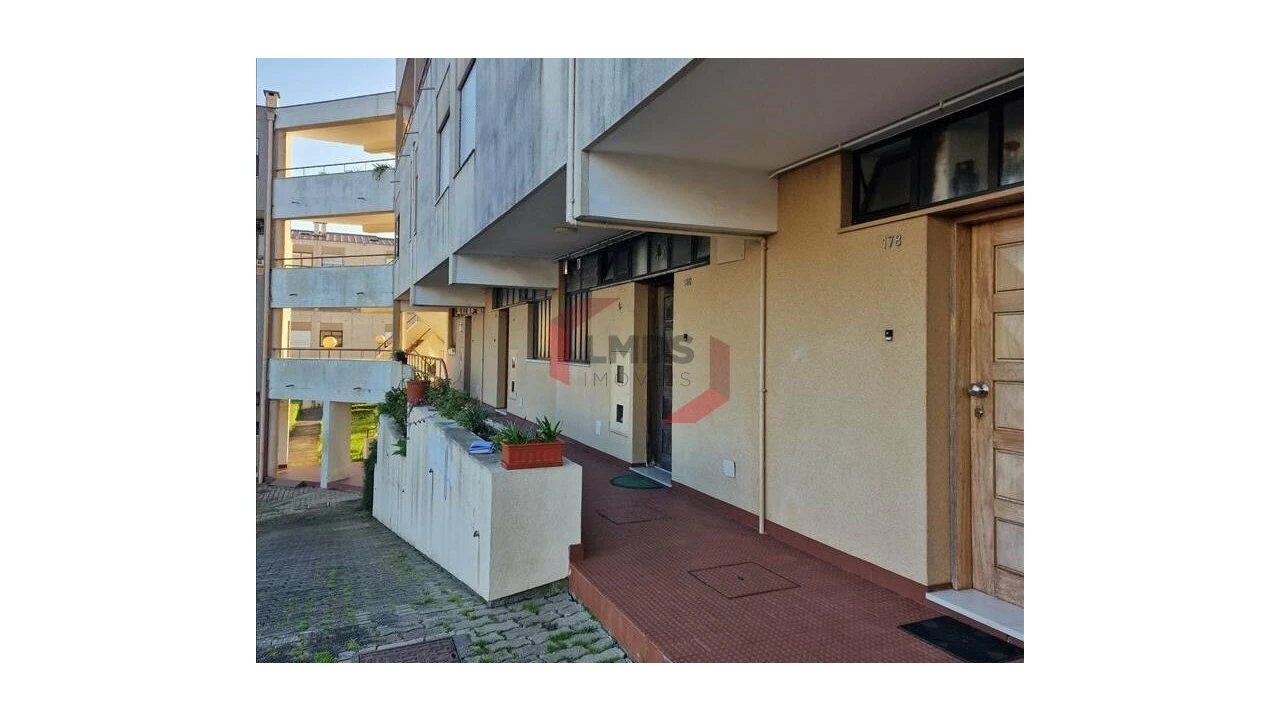 Apartamento T3 para Venda em Rio Tinto Foto 2