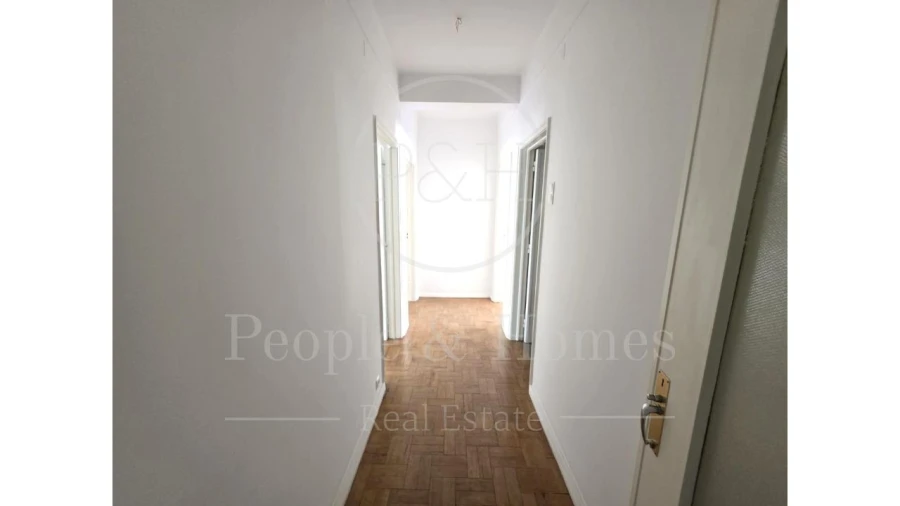 Apartamento T4 para Arrendamento em Avenidas Novas Foto 21