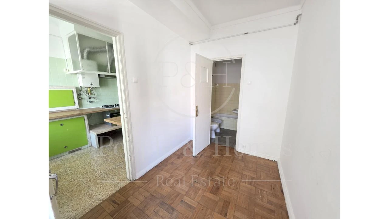 Apartamento T4 para Arrendamento em Avenidas Novas Foto 18