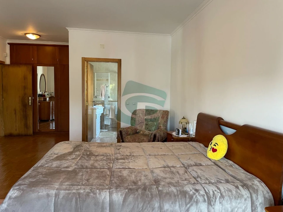 Moradia T5 para Venda em Alcoentre Foto 21