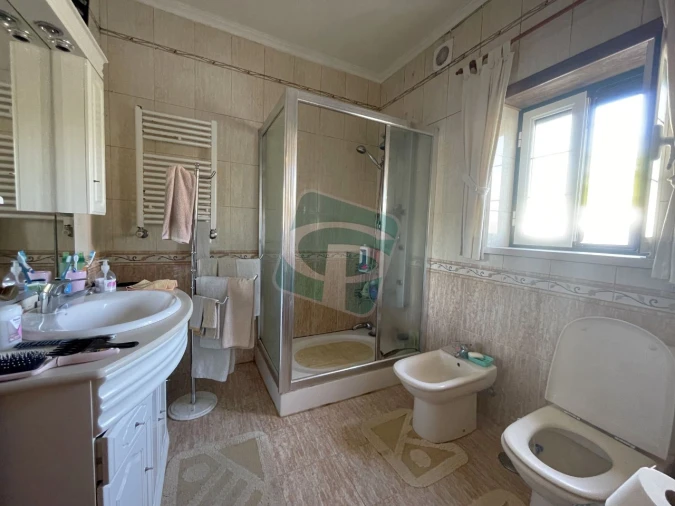 Moradia T5 para Venda em Alcoentre Foto 20