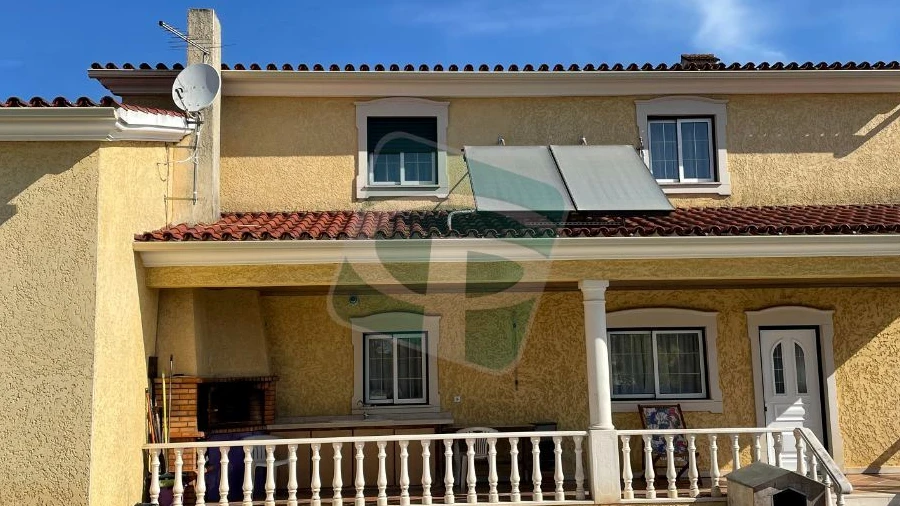 Moradia T5 para Venda em Alcoentre