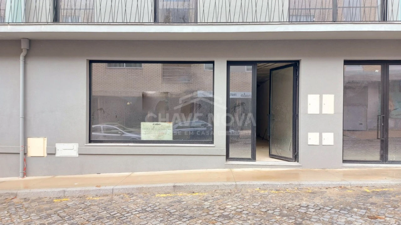 Loja para Venda em Custóias, Leça do Balio e Guifões Foto 1