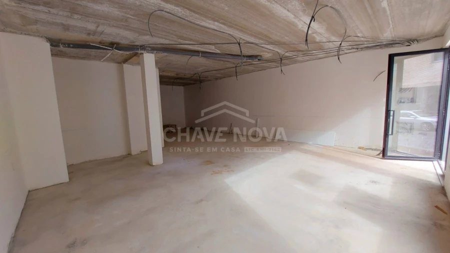 Loja para Venda em Custóias, Leça do Balio e Guifões Foto 3