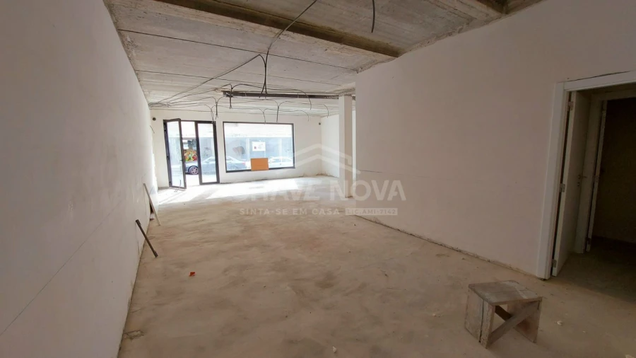 Loja para Venda em Custóias, Leça do Balio e Guifões Foto 7