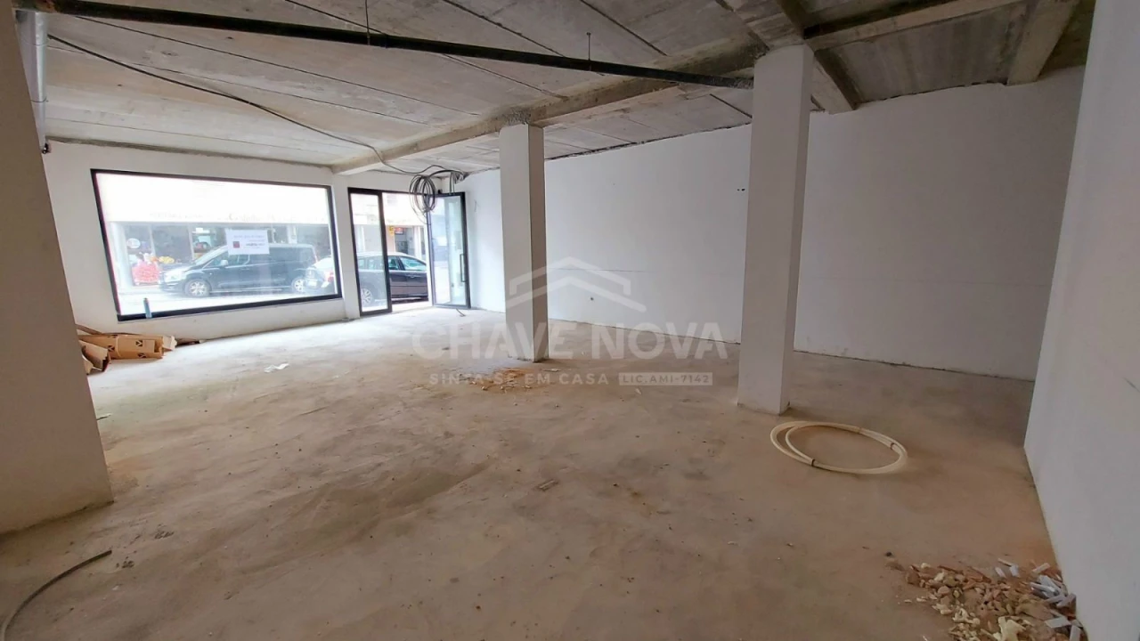 Loja para Venda em Custóias, Leça do Balio e Guifões Foto 4