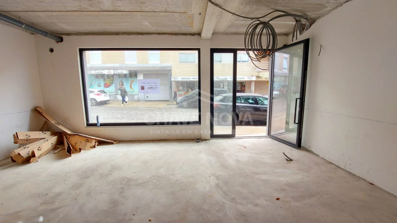 Loja para Venda em Custóias, Leça do Balio e Guifões Foto 16