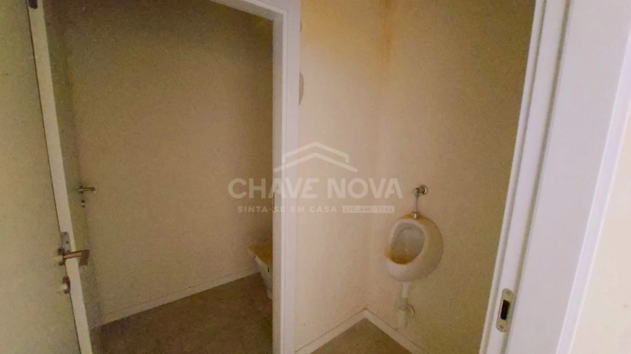 Loja para Venda em Custóias, Leça do Balio e Guifões Foto 6