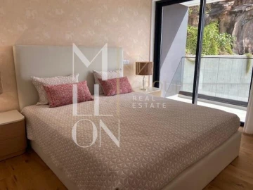 Apartamento T6 para Venda em São Martinho