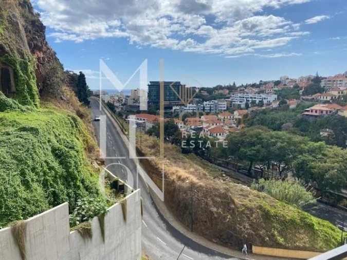Apartamento T6 para Venda em São Martinho Foto 19