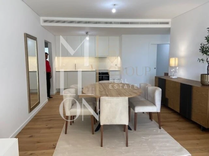Apartamento T6 para Venda em São Martinho Foto 6