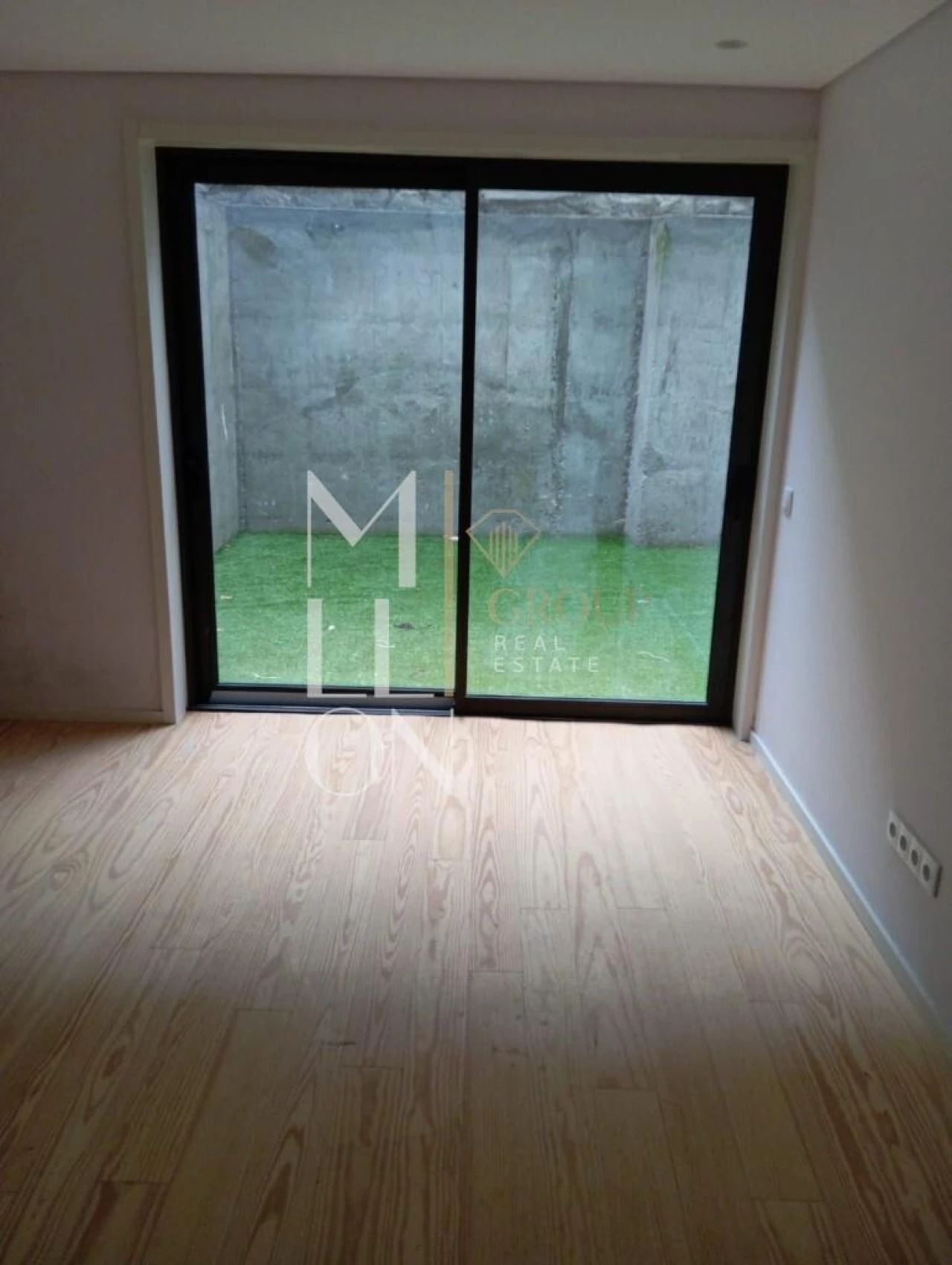 Apartamento T1 para Venda em Cedofeita, Santo Ildefonso, Sé, Miragaia, São Nicolau e Vitória Foto 2
