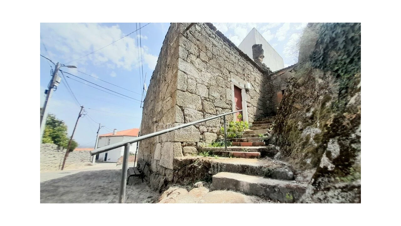 Moradia T3 para Venda em Alpedrinha Foto 4