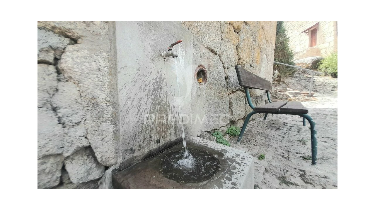 Moradia T3 para Venda em Alpedrinha Foto 8