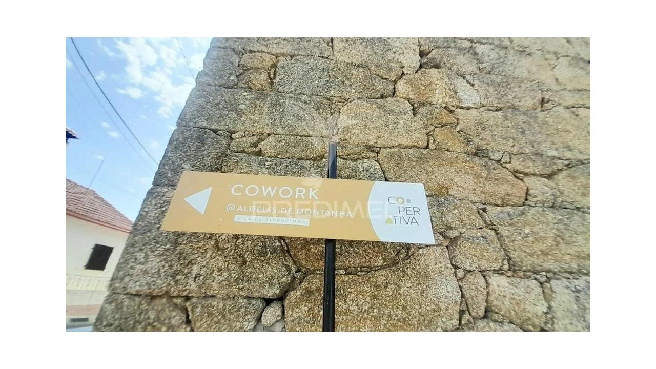 Moradia T3 para Venda em Alpedrinha Foto 7