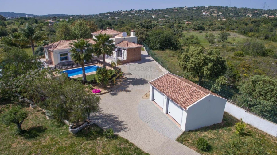 Moradia T4 para Venda em São Brás de Alportel Foto 3