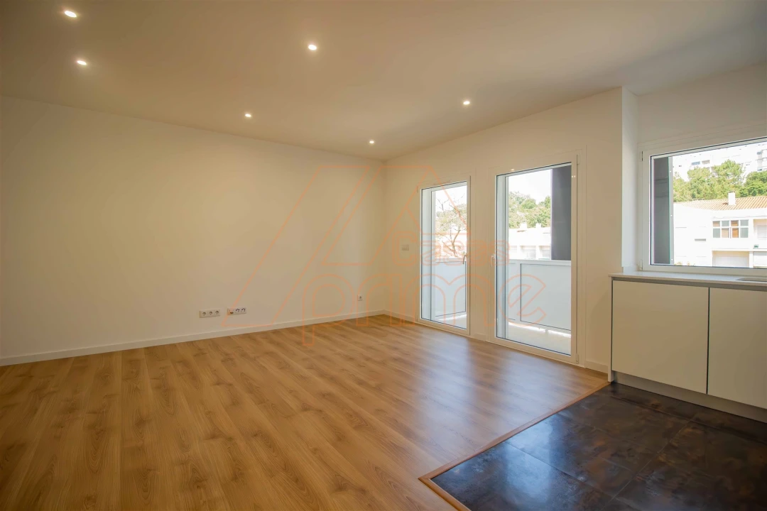 Apartamento T2 para Venda em Eiras e São Paulo de Frades Foto 3