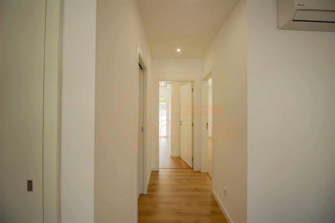 Apartamento T2 para Venda em Eiras e São Paulo de Frades Foto 5