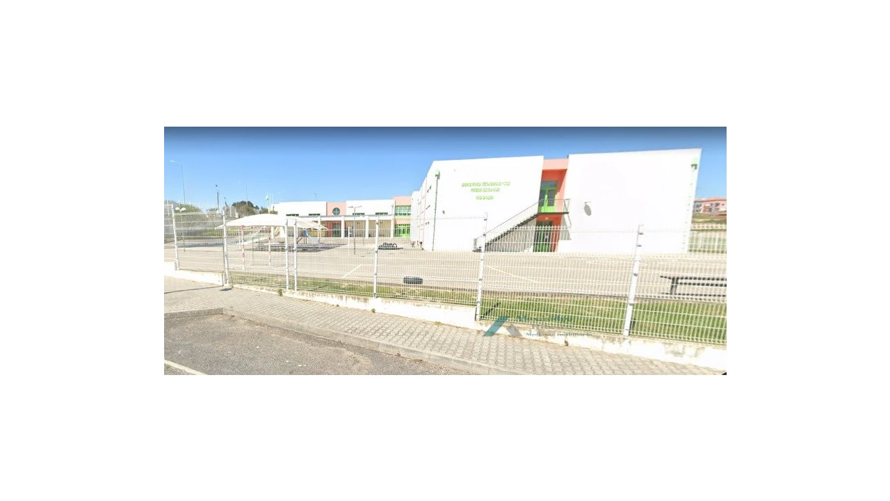 Terreno para Venda em Milharado Foto 14