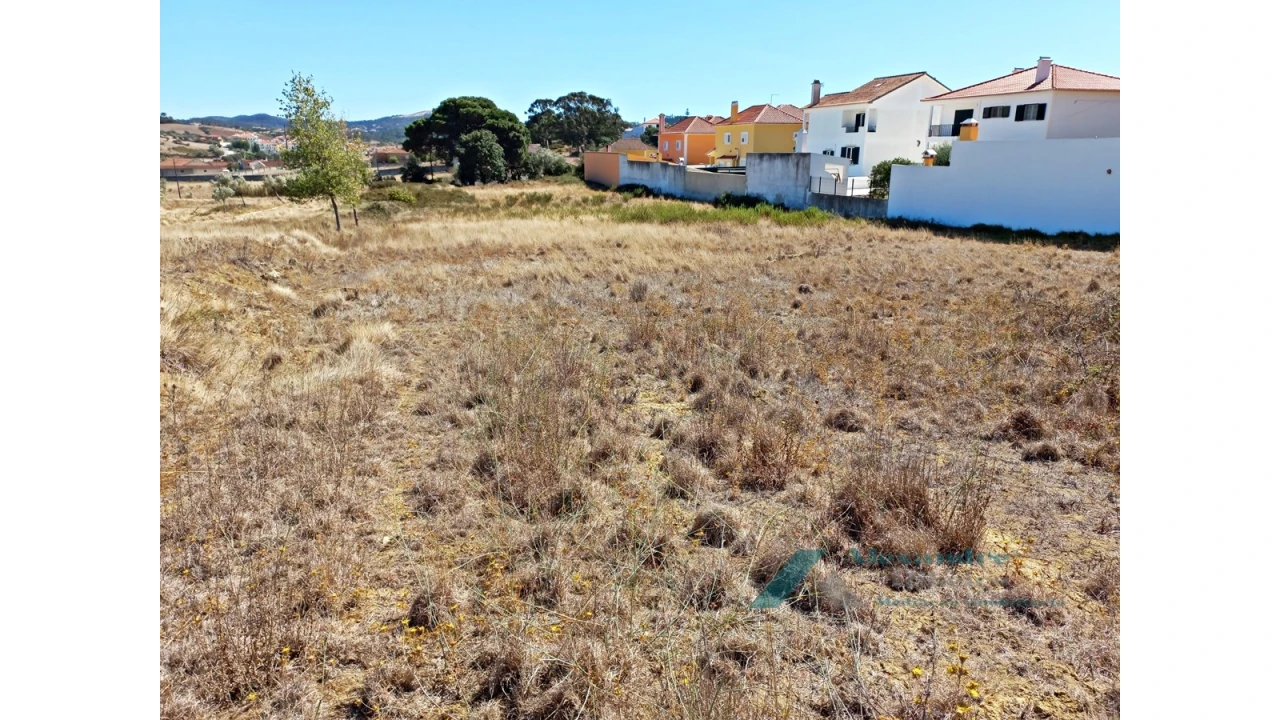 Terreno para Venda em Milharado Foto 4