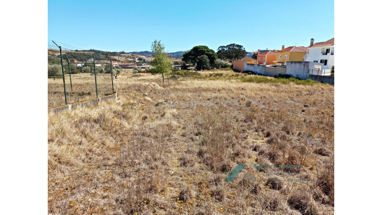 Terreno para Venda em Milharado Foto 7