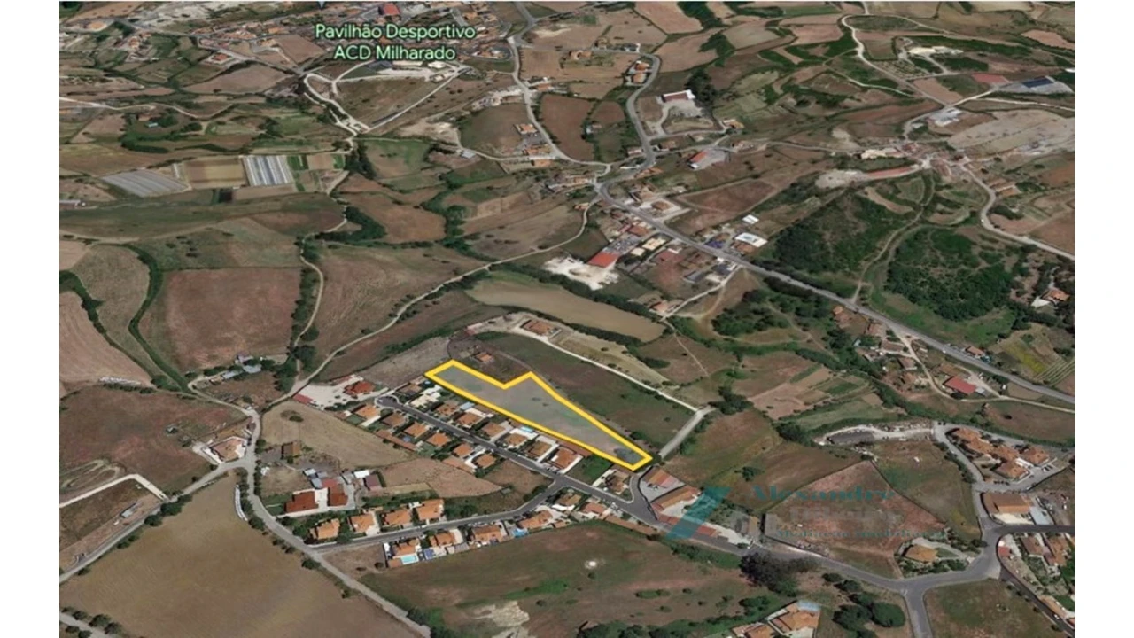 Terreno para Venda em Milharado Foto 13