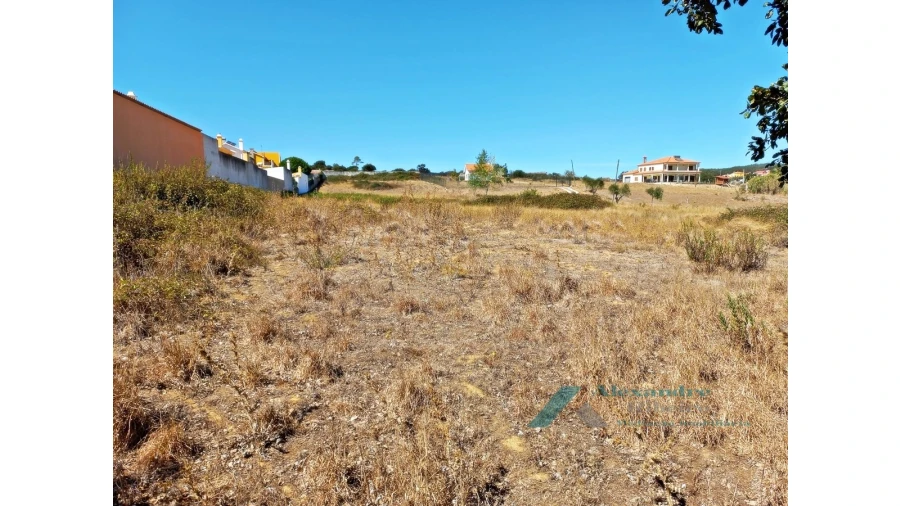 Terreno para Venda em Milharado Foto 2